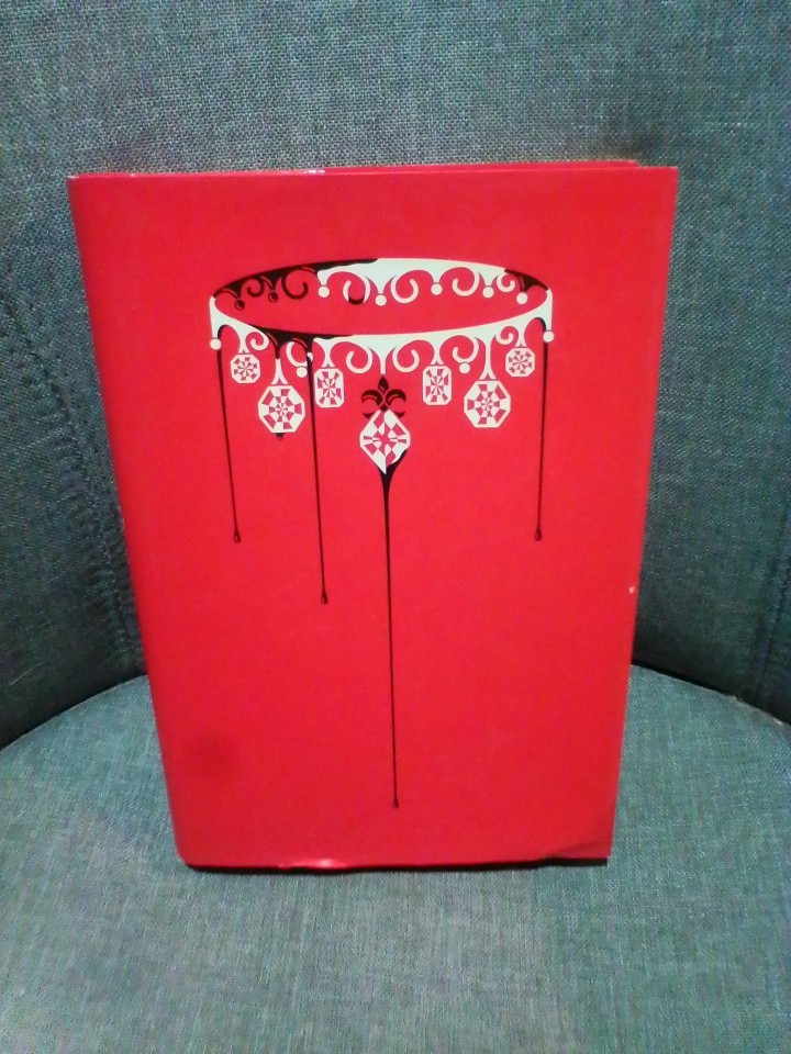 Red Queen Collector’s Edition – Hardcover, by Aveyard Victoria – VERY GOOD